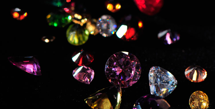 If you are interested in more of our ff fancy fancies diamonds in different colours and cuts please do not hesitate to contact us. We would love